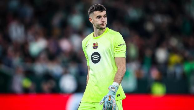 Joan García, en un partido con el FC Barcelona