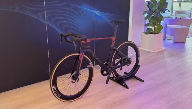 Lo último de Lexus no es un coche, es una bicicleta