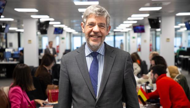 Alberto Nadal, en la redacción de El Debate.
