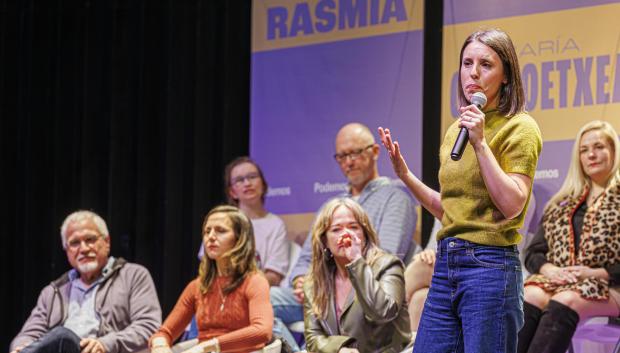 Irene Montero durante un acto de Podemos en Zaragoza