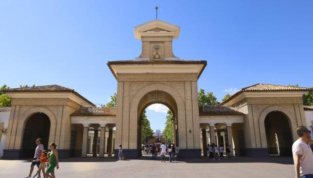 Albacete, Puerta de Hierros del Recinto Ferial