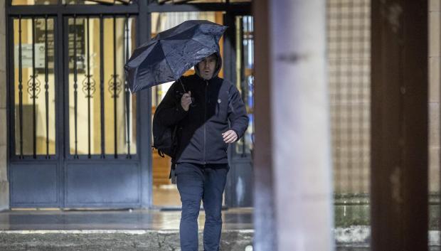 El exjefe de ETA, Garikoitz Aspiazu, Txeroki, a su salida de la prisión de Martutene, en San Sebastiá