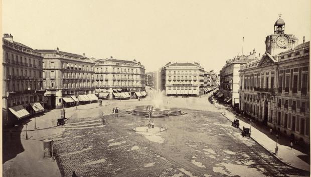 La Puerta del Sol en 1870