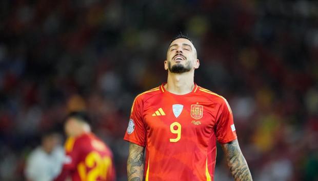 (Foto de ARCHIVO)
Joselu Mato of Spain laments during the UEFA Nations League 2024/25 League A Group A4 match between Spain and Serbia at Nuevo Arcangel stadium on October 15, 2024, in Cordoba, Spain.

Joaquin Corchero / AFP7 / Europa Press
15/10/2024 ONLY FOR USE IN SPAIN