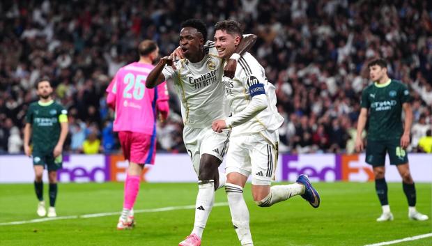 Fede Valverde y Vinicius Jr. celebran un gol del Real Madrid