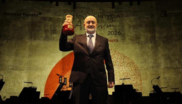 Pablo Álvarez, ganador del Premio Azorín de Novela 2026