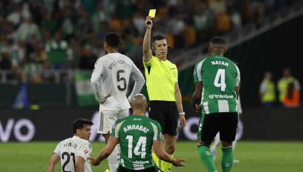 César Soto Grado, en el Real Betis - Real Madrid