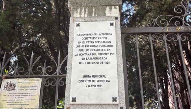 Entrada al cementerio de La Florida de Madrid