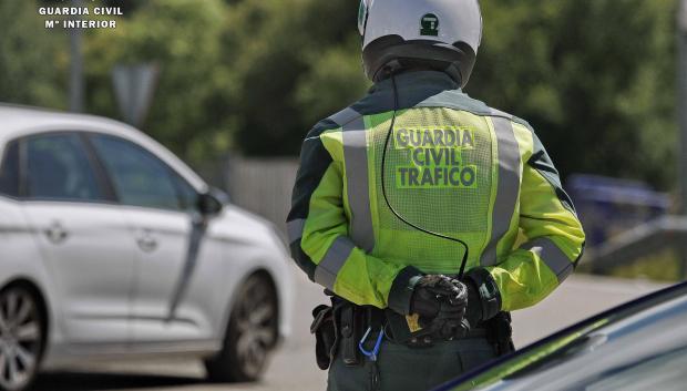 Imagen de un agente de la Guardia Civil de Tráfico