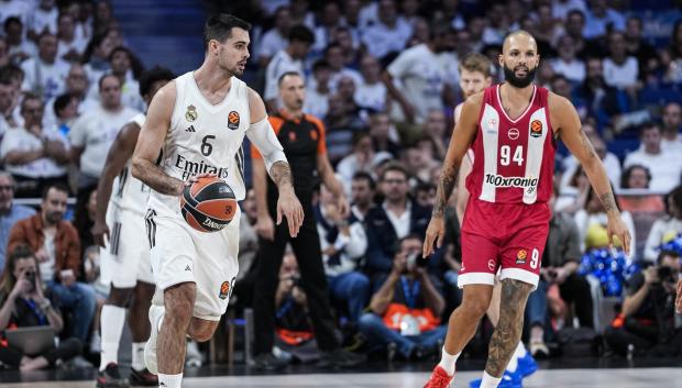 (Foto de ARCHIVO)
Alberto Abalde of Real Madrid in action during the Turkish Airlines Euroleague 2025/26 League Phase MD2, match played between Real Madrid and Olympiacos Piraeus at Madrid Arena on October 02, 2025 in Madrid, Spain.

Oscar J. Barroso / AFP7 / Europa Press
02/10/2025 ONLY FOR USE IN SPAIN