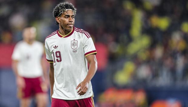 Lamine Yamal, en un partido con la selección española