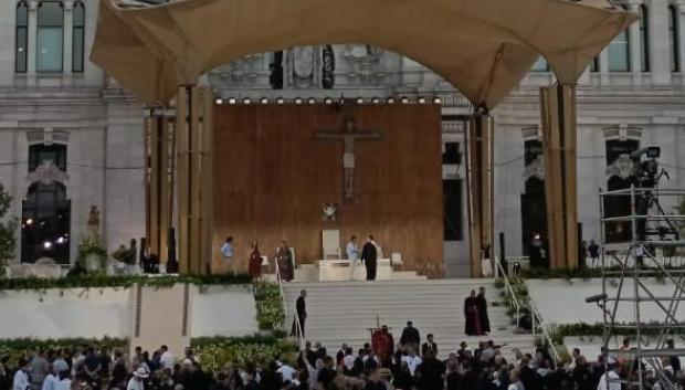El ambiente previo a la Misa de Cibeles presidida por el Papa León XIV
