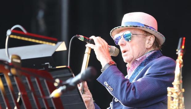 Van Morrison durante el concierto de las Noches del Botánico ofrecido este martes en el Real Jardín Botánico, en Madrid