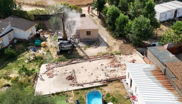 Actuación contra inmuebles ilegales en suelo protegido en Fuente el Saz de Jarama