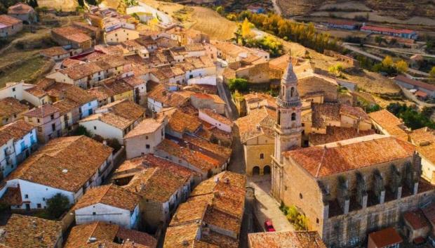 Vista aérea del pueblo medieval de Tronchón