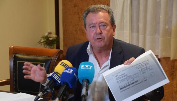 (Foto de ARCHIVO)
Juan Fernández durante la rueda de prensa

EUROPA PRESS
10/7/2025