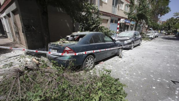 Daños tras la serie de terremotos este martes en Granada que han dejado tres heridos leves