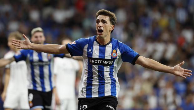 Álex Calatrava celebra el gol del Espanyol al Real Madrid