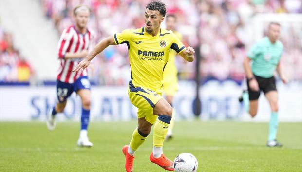 Mikautadze, durante el partido contra el Atlético de Madrid en el Metropolitano