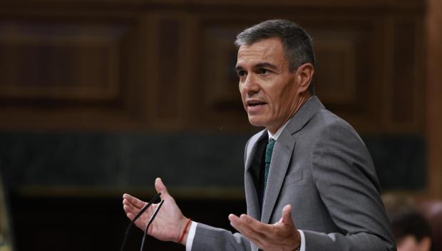 Pedro Sánchez responde a los portavoces de los grupos parlamentarios