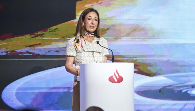 Ana Botín durante la inauguración de 'Faro Santander'