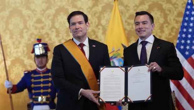 El secretario de Estado de EE.UU. Marco Rubio y el presidente de Ecuador Daniel Noboa