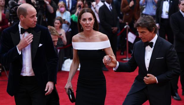 El Príncipe Guillermo y la entonces Duquesa de Cambridge, junto a Tom Cruise