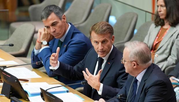 Sánchez, Macron y Albanese, participan en el foro 'Protección de los niños en la era de la IA'