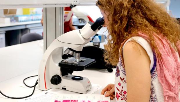 Una de las actividades de la Noche Europea de los Investigadores en el CEU San Pablo