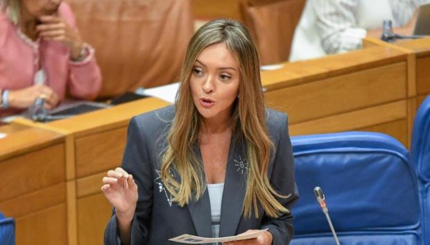 La conselleira de Política Social e Igualdade, Fabiola García, en el Parlamento