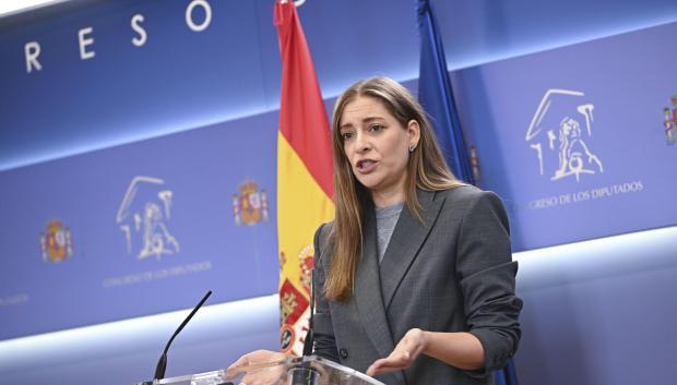 La portavoz del PP en el Congreso, Ester Muñoz, ofrece una rueda de prensa en el Congreso
