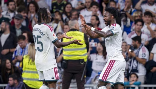 Diomande y Vinicius Jr., en el Real Madrid - Villarreal del pasado sábado