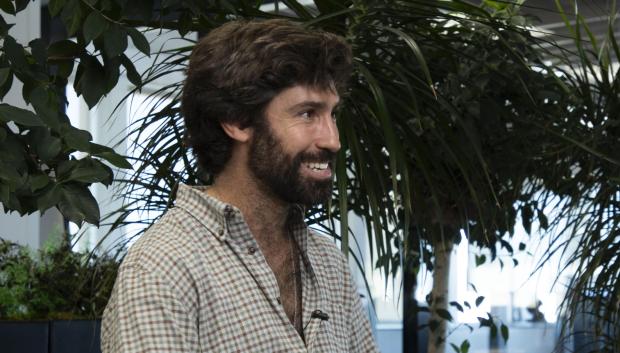 Carlos Bobillo tiene 39 años