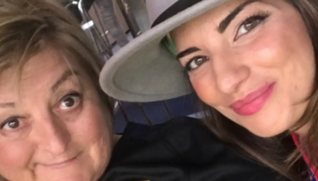 Beatriz Espejel con su suegra, Ana