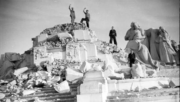 Ruinas del Sagrado Corazón de Jesús en Madrid en agosto de 1936.