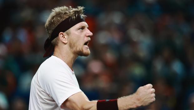 Alejandro Davidovich celebra un break ante Rafa Jódar
