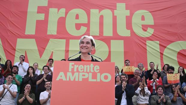 Ada Colau, candidata de Frente Amplio a las elecciones generales, durante un discurso este sábado en Madrid.