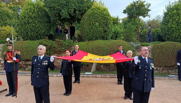 Los portadores de la bandera española