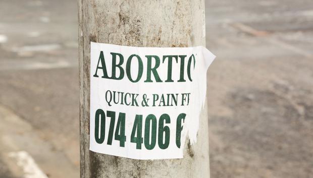 Anuncio de una clínica de abortos en Sudáfrica