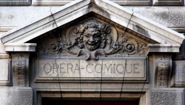 Detalle del teatro de la Ópera Cómica de París