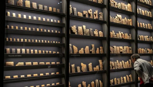 La biblioteca del rey asirio Ashurbanipal en el Museo Británico