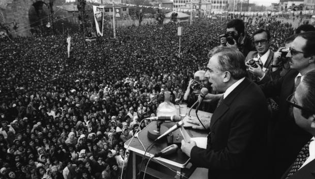 Alparslan Turkes en Erzurum, Turquía mayo de 1978