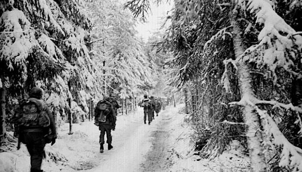 Una patrulla estadounidense en el bosque de Hürtgen