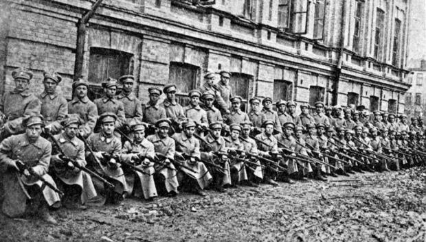 Los Fusileros de Sich fue una unidad militar regular del Ejército Popular Ucraniano que operó bajo diversas formas entre 1917 y 1919