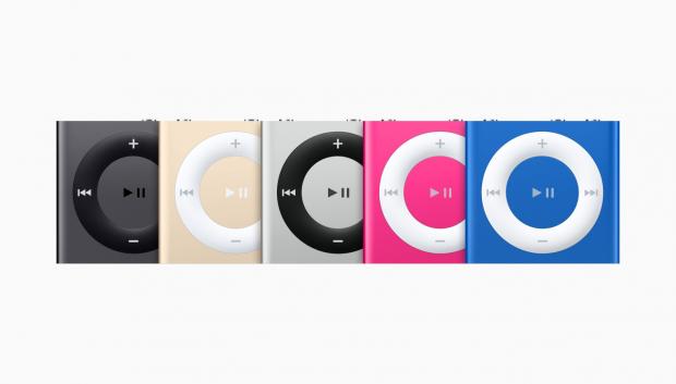 El iPod shuffle, presentado el 15 de julio de 2015, cambió diseño y contaba con 2 GB de almacenamiento