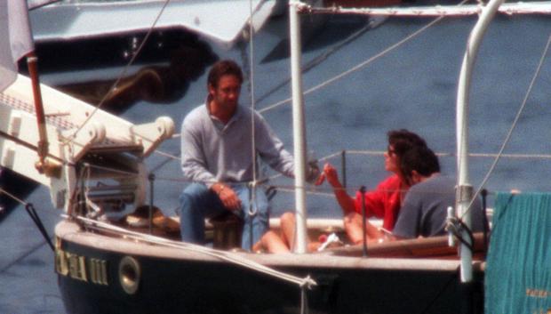 Princess Caroline Of Monaco with the actor Vincent Lindon in her boat " Pacha III". France
27/05/1995