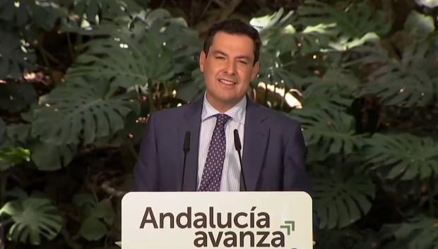 Juanma Moreno durante el balance de Legislatura del PP andaluz