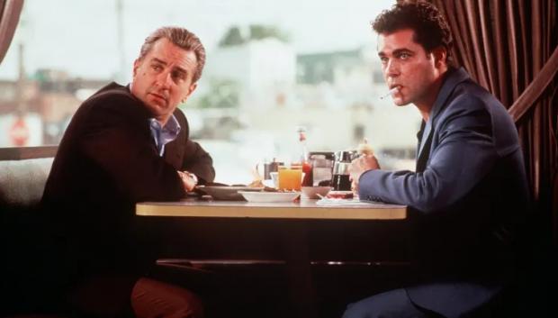 El actor Robert De Niro junto a Ray Liotta, en 'Uno de los nuestros'