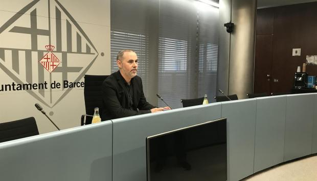 El concejal de Emergencia Climática y Transición Ecológica de Barcelona, Eloi Badia, en rueda de prensa sobre la ZBE, en Barcelona