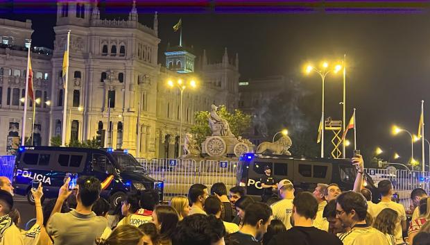 Un fuerte dispositivo policial en la plaza de Cibeles, en la celebración de la 14º Copa de Europa del Real Madrid